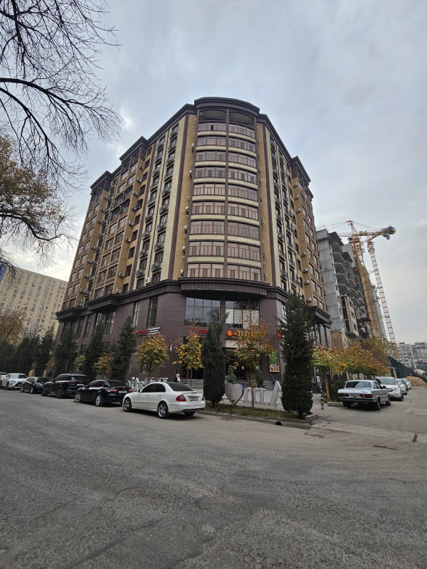Сдам, Квартира, г. Душанбе, И. Самани, Домпечать, цена 14 000 Сдам, Квартира, г. Душанбе, И. Самани, Домпечать, цена 14 000